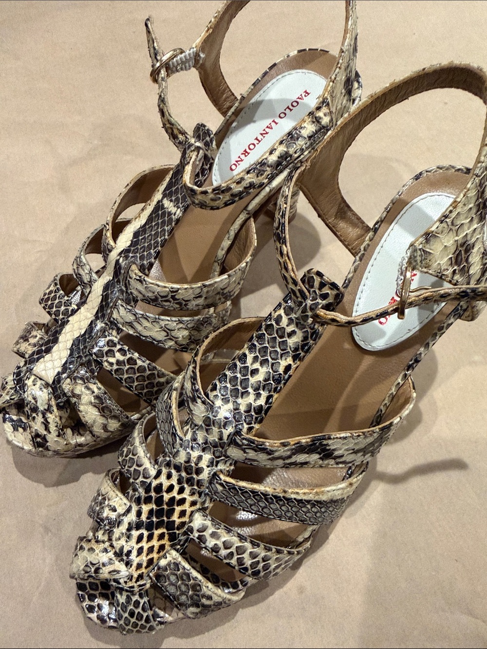 T Strap Snakeskin Italian Learher 3” Heels Sandals Paolo Lantorno Cream Sz 6